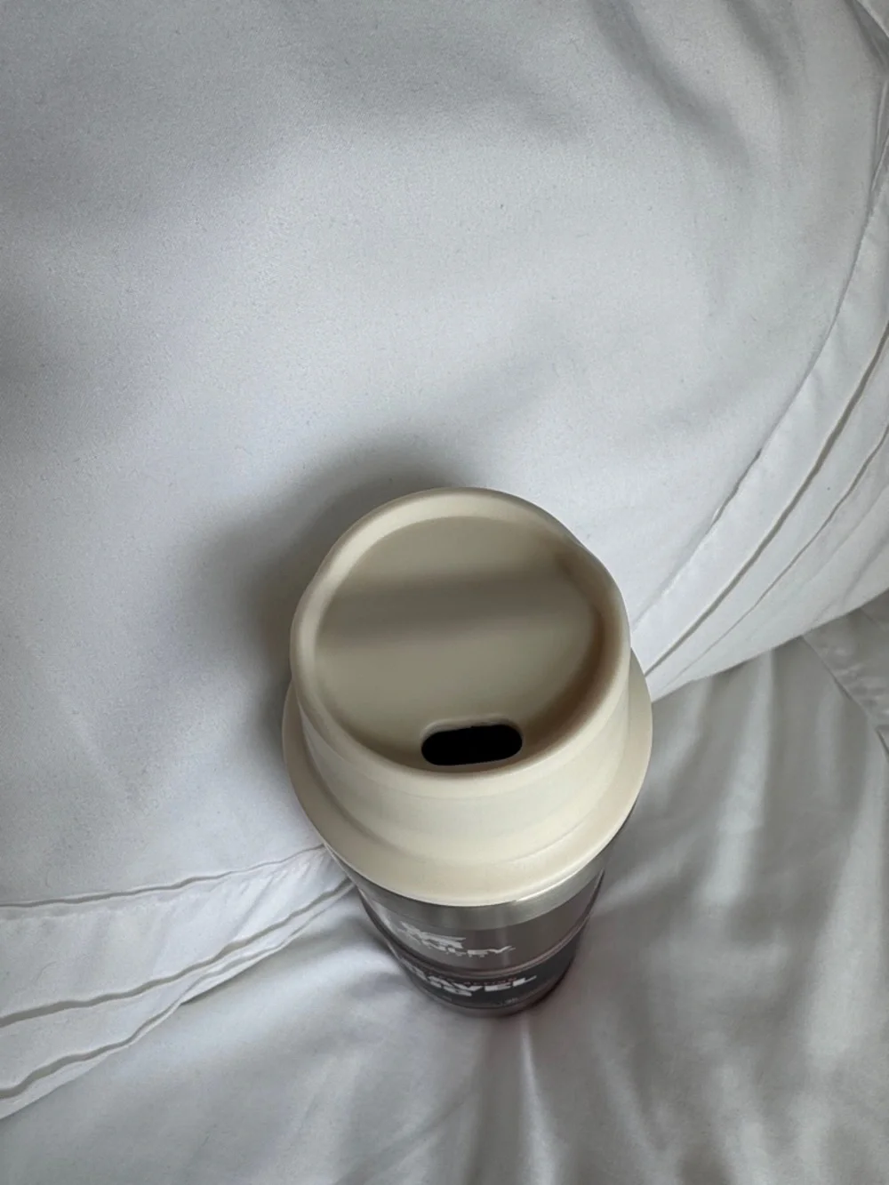 Stanley Classic Trigger-Action Travel Mug 16 oz - Picture 5 of 7